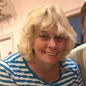 Meet your Posher, Tia